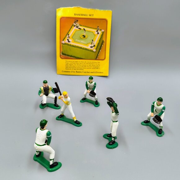Wilton Baseball Team Players Cake Toppers Pitcher Batter Catcher Outfielders - Picture 1 of 7